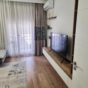heras-home.hotels-in-tirana.com/